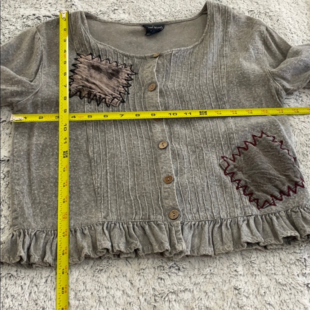 ⭐️Sacred Threads crop patchwork boho lagenlook top - Picture 10 of 12